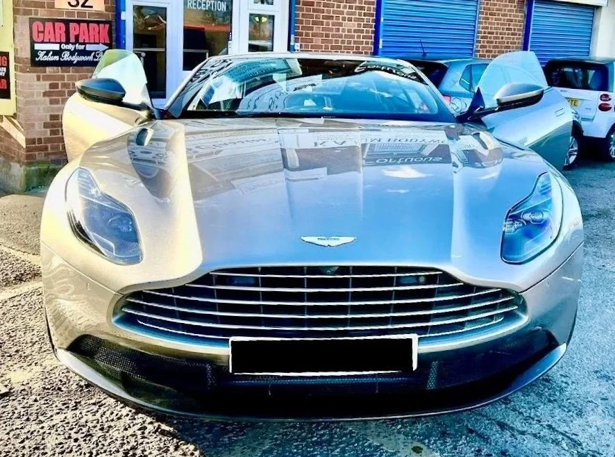 88.+ASTON+MARTIN+%287%29.jpg