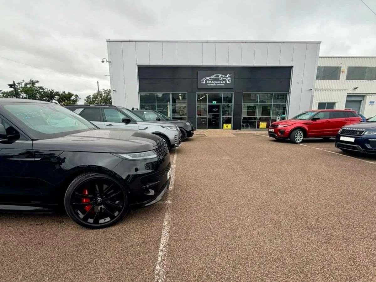 Range+Rover+Specialist+Independant.jpg