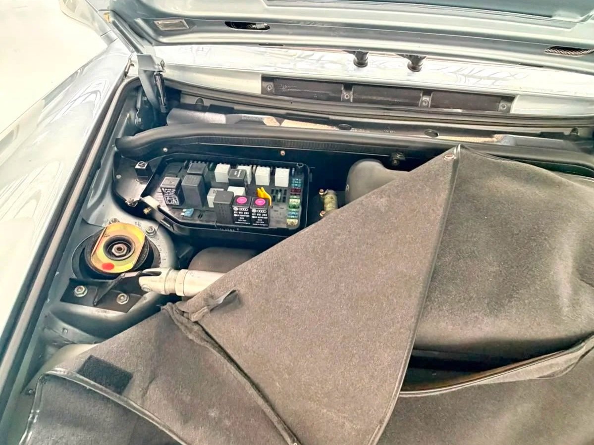 Porsche+Electrical+Repairs1+.jpg