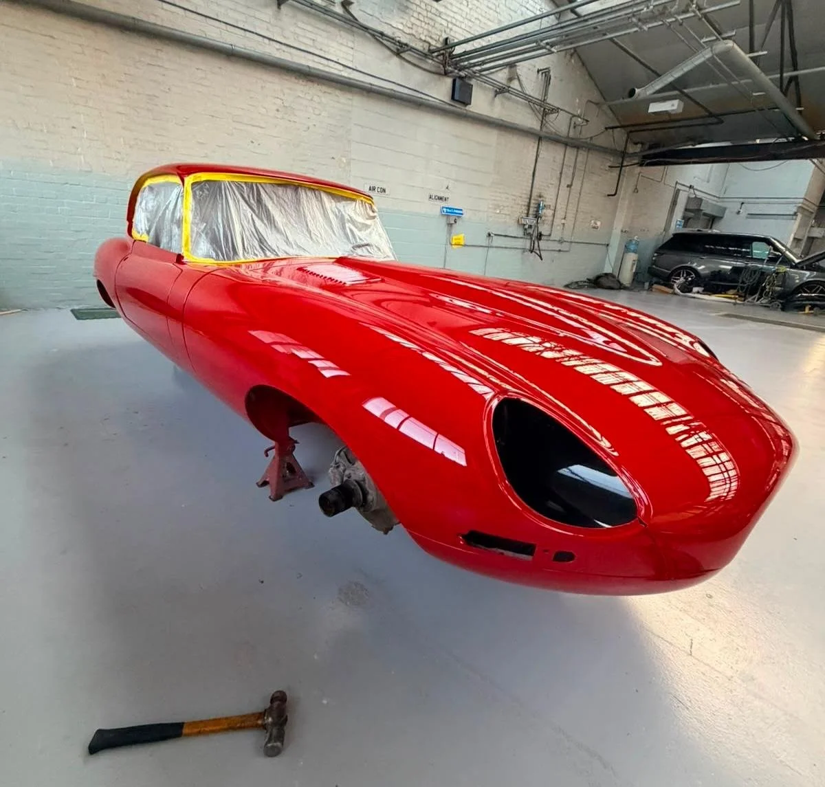 Jaguar E-Type 2+2 - 6.jpeg