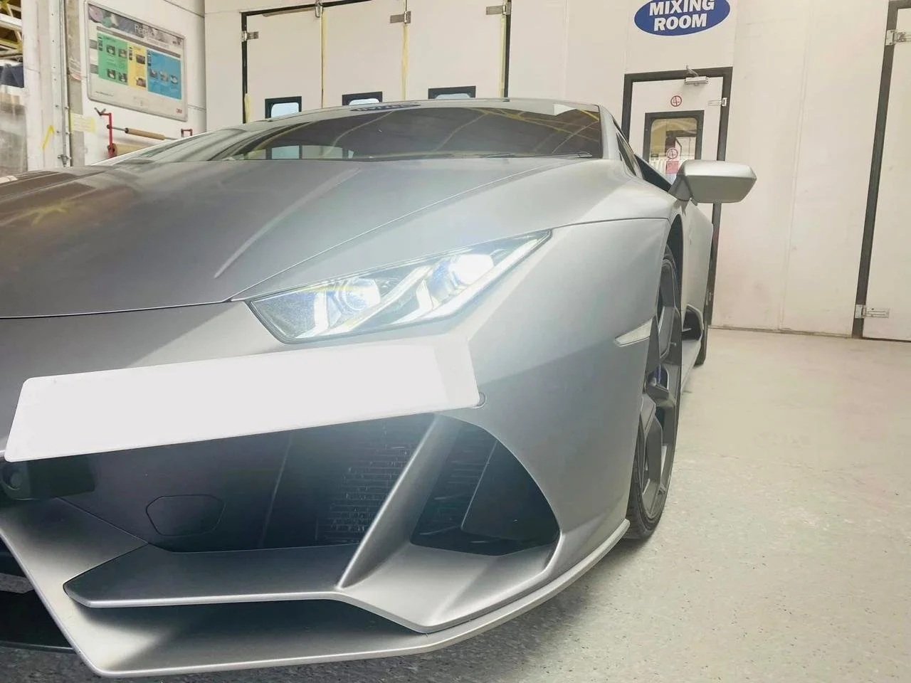 Lamborghini.jpg
