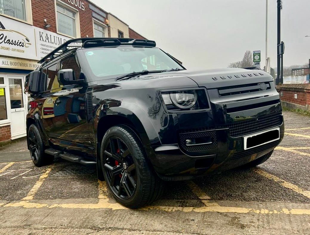 62. LandRover-03.jpeg