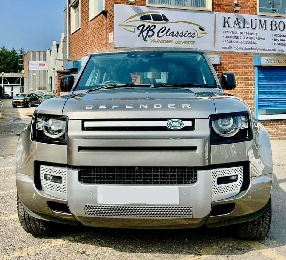 49. LANDROVER 1.jpeg