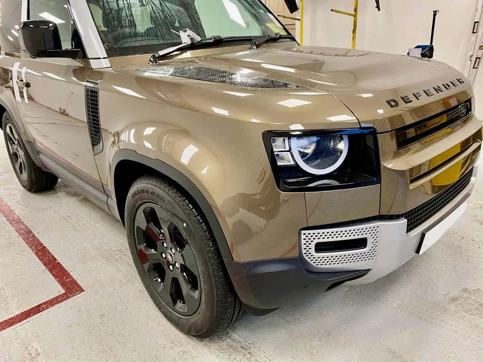 91. LANDROVER (5).jpeg