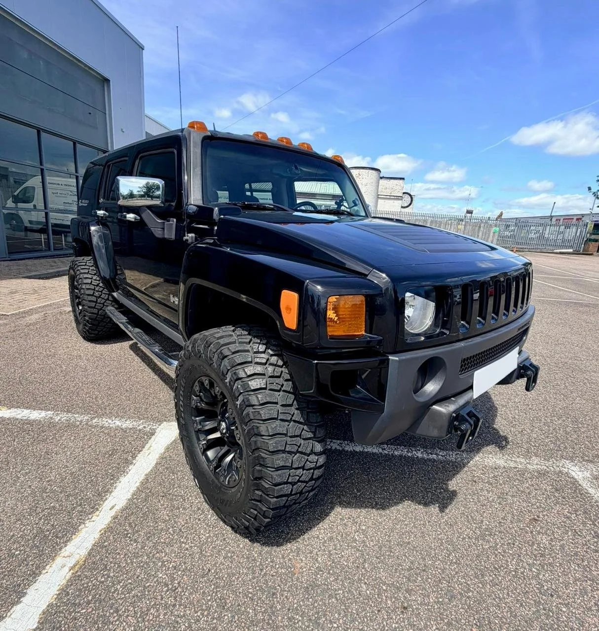 Hummer.jpeg