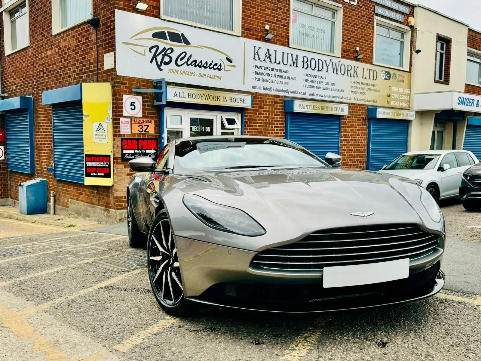 18. ASTON MARTIN (3).jpeg
