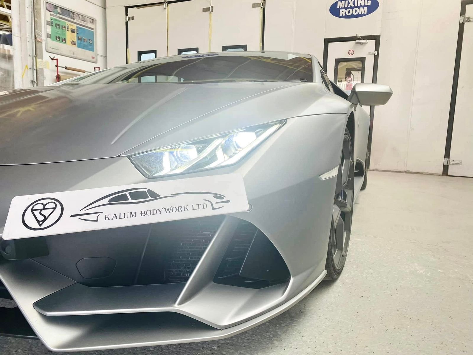 119. LAMBOGHINI.jpeg