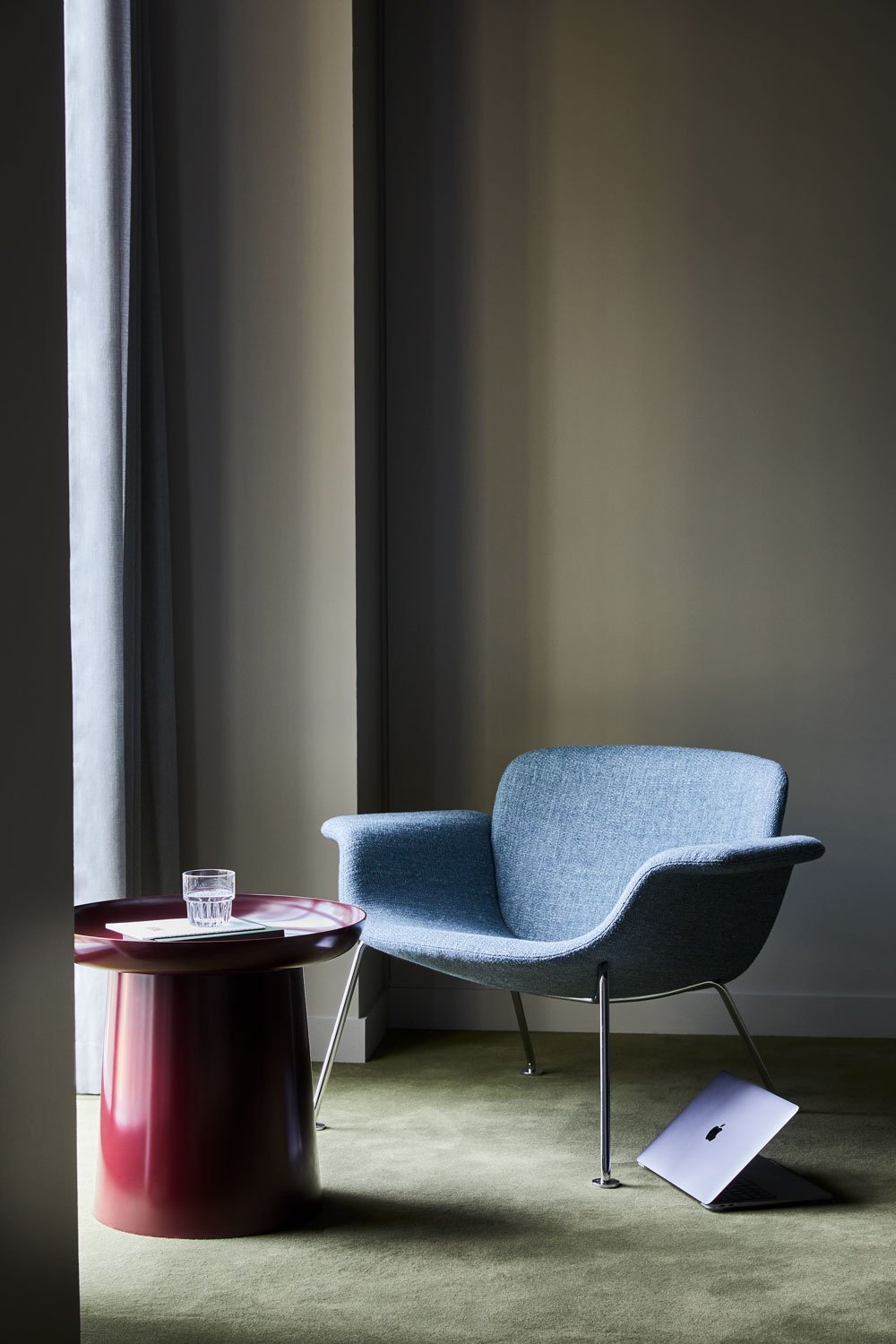 The Office Group - One Canada Square Shot by Simon Bevan