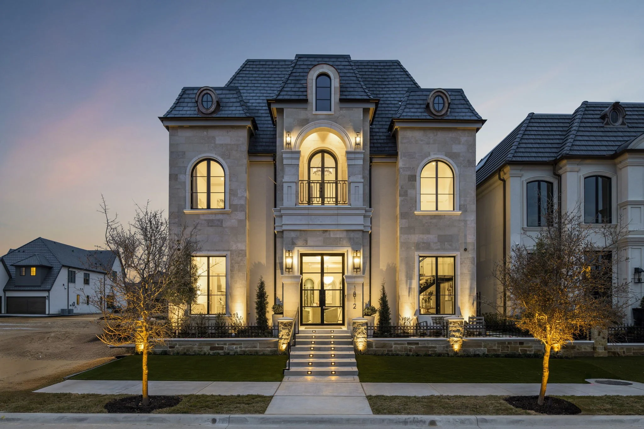 Building in Carillon Parc, Southlake | Complete Buyer's Guide