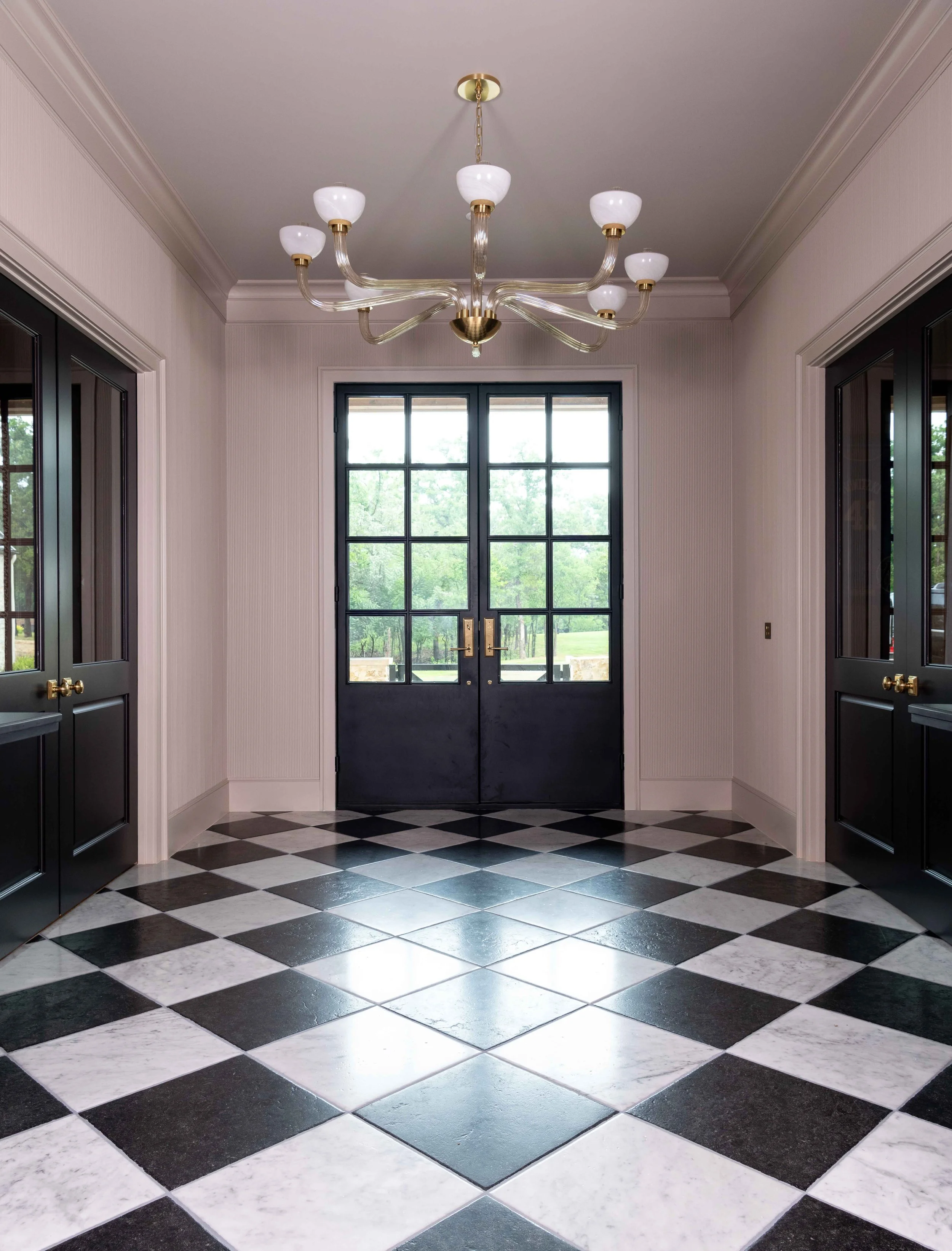 Designer foyer detail at 3304 Hidden Trail, designed by Anita Hubbard.