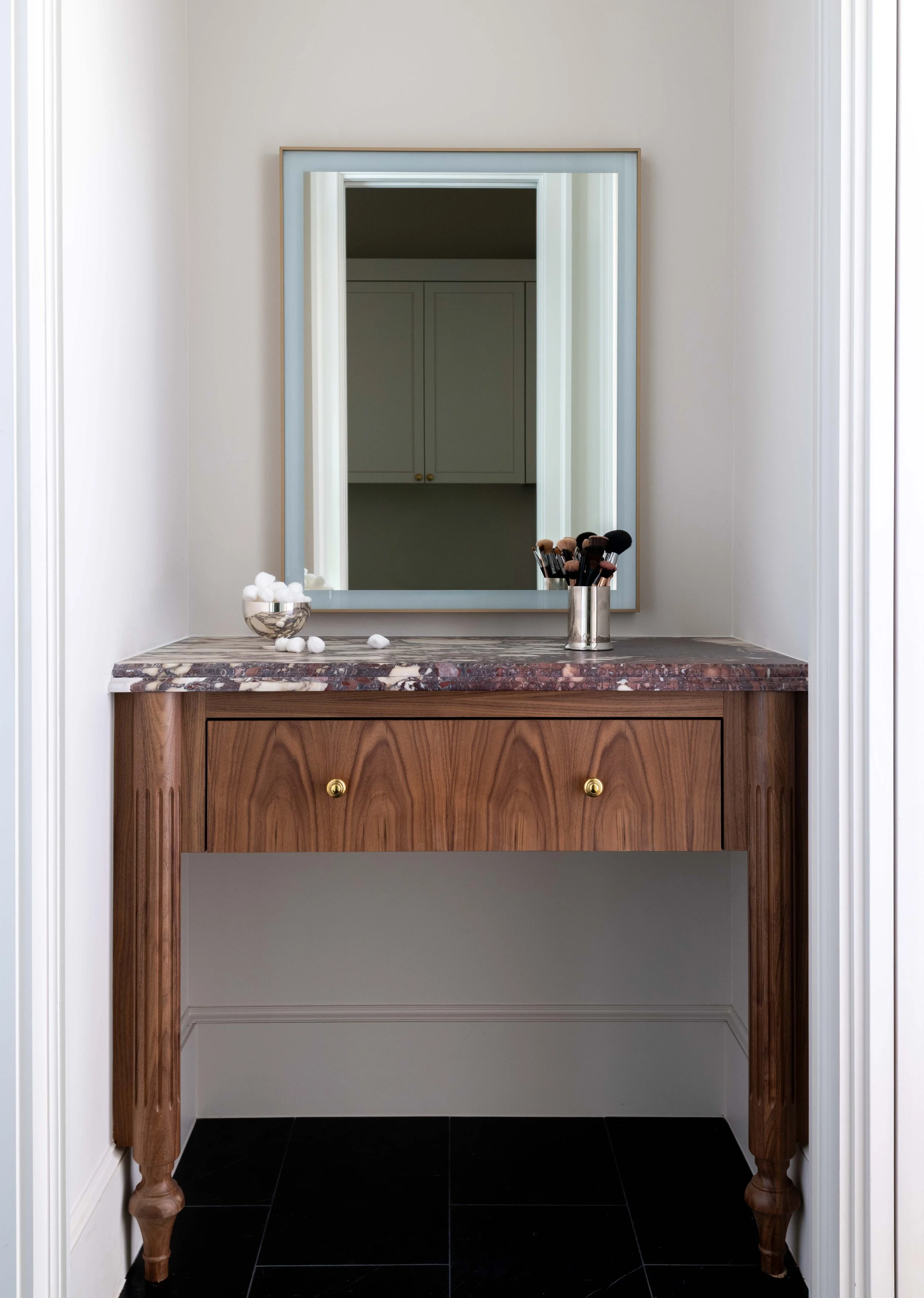 Master Vanity.JPG