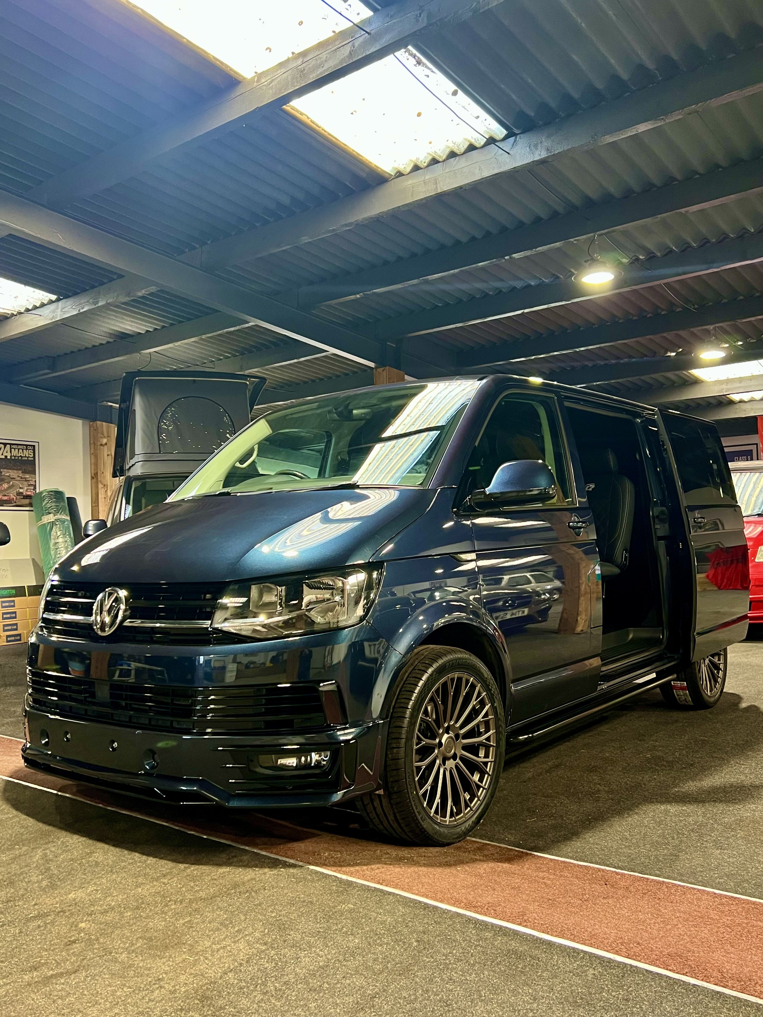 2018 68 VOLKSWAGEN TRANSPORTER SWB T28 T6 2.0 TDI AUTO DSG 150 BHP TAILGATE HIGHLINE KOMBI **SOLD**