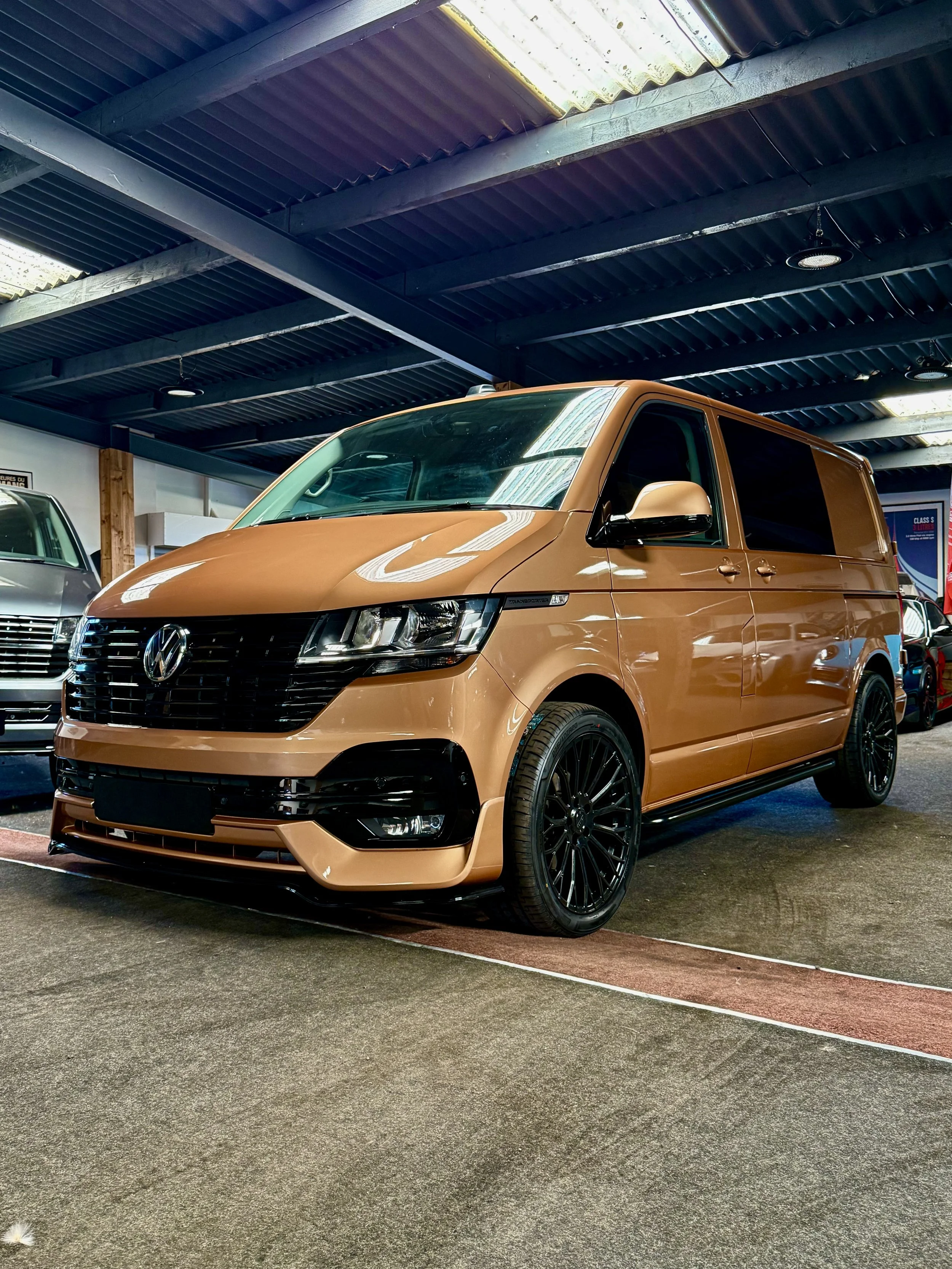2020 70 VW SWB T6.1 2.0 TDI 150 BHP DSG AUTO KOMBI TRANSPORTER **£29,995**