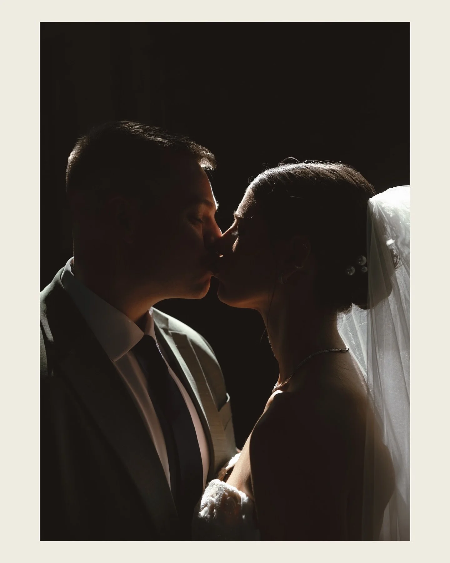 Swipe for a cute booty grab. ✨

Such a good day spent with Alex &amp; Jimmy!!

Cake: @thecwordkc 
Second Photographer: @maddyfrommissouri 
Venue: @corriganstationrooftop 
Catering: @garozzosristorante 
Suit: @stateandliberty 
DJ: @kceventcompany | DJ