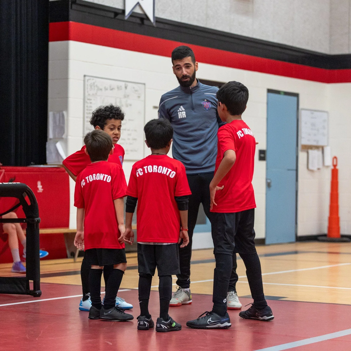 Leading and developing the next generation of players through our Gators program ⚽📈

#FCT #IAmFCT #TorontoSoccer #YouthSoccer