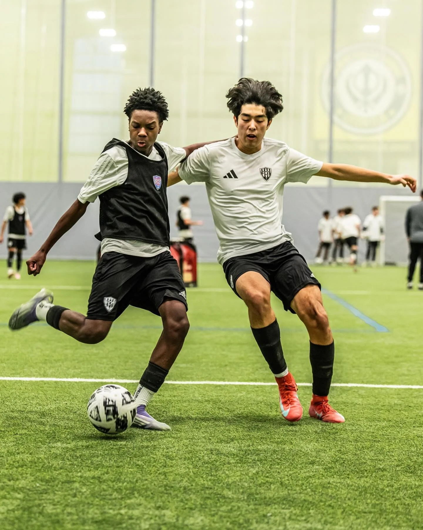 Speed. Strength. Sharp decisions.

Giving 💯 everytime we step out on that pitch 

#FutsalClubToronto #SoccerDevelopment #GameIQ #HighIntensity #IAmFCT