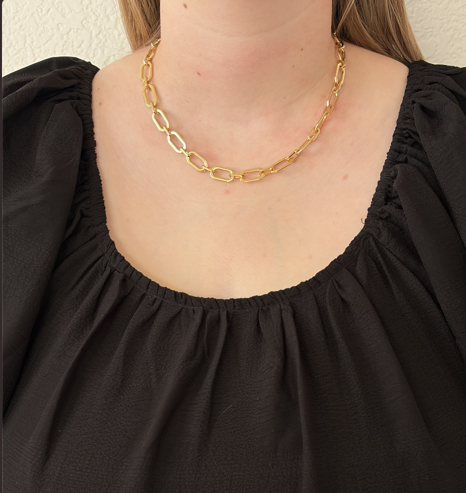 Chunky Oblong Chain Necklace