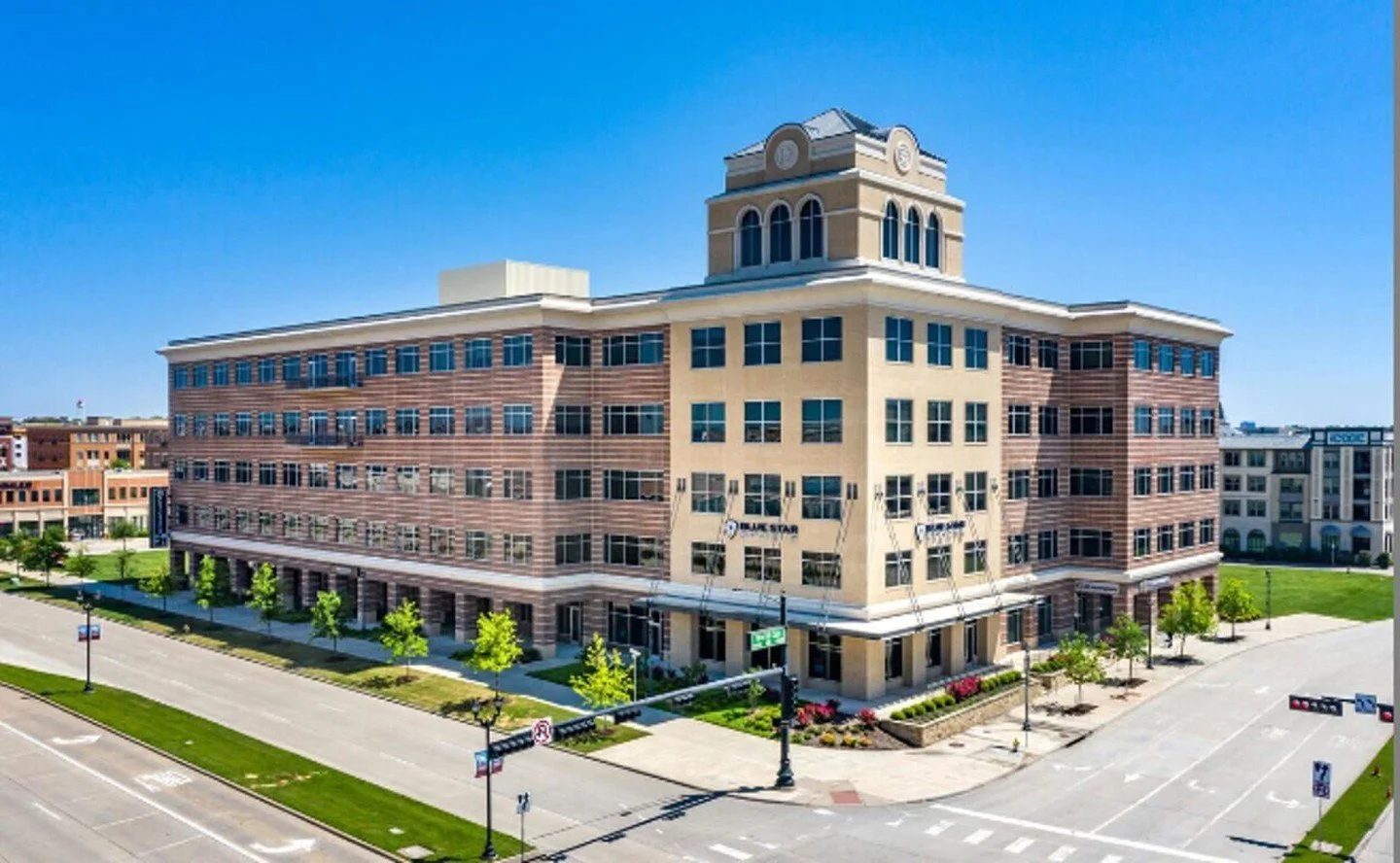 Find us in @FriscoSquare. 
Our Dallas office is nestled in the heart of Frisco at 5757 Main Street.