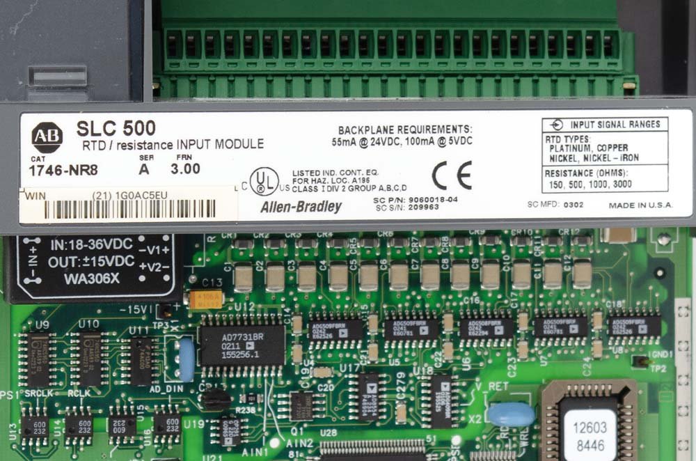 MB1571_2.jpg