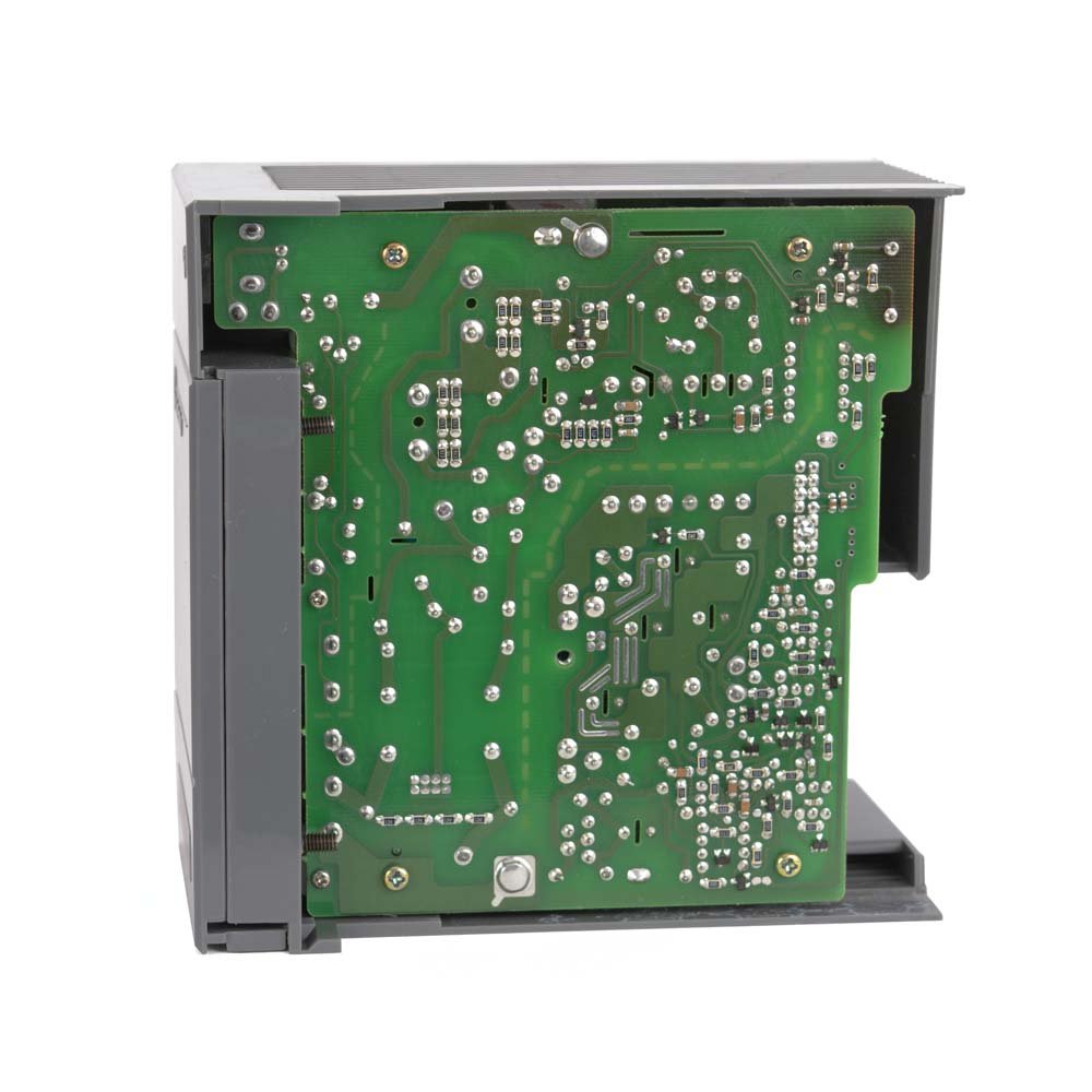 MB1575_4.jpg