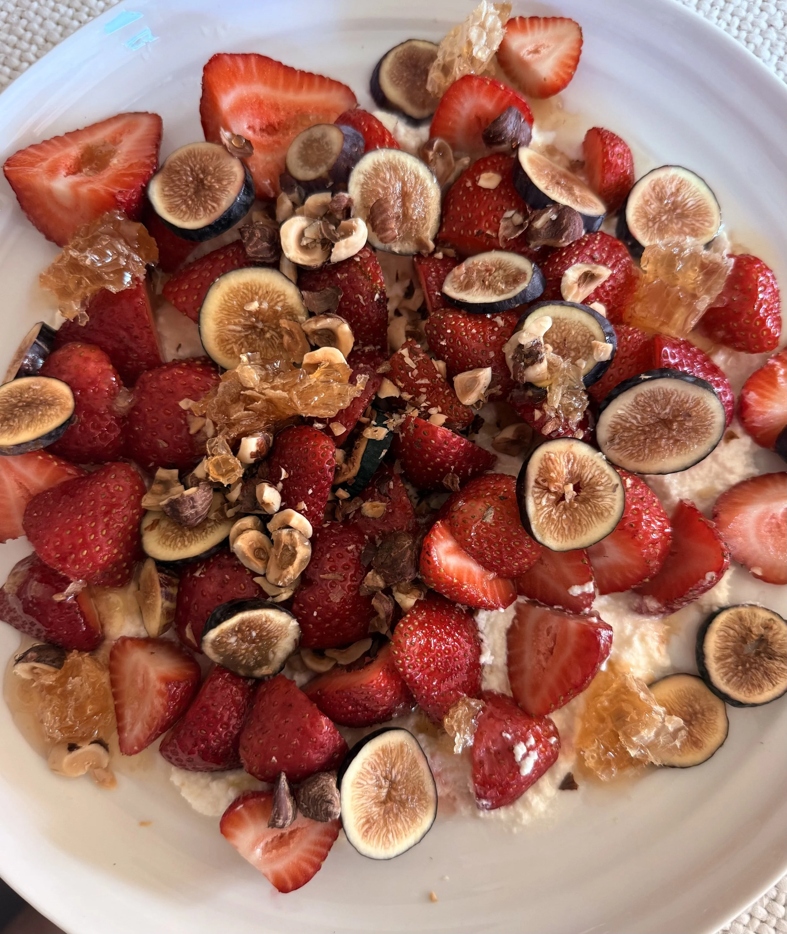 Figs, Strawberry and Ricotta Salad