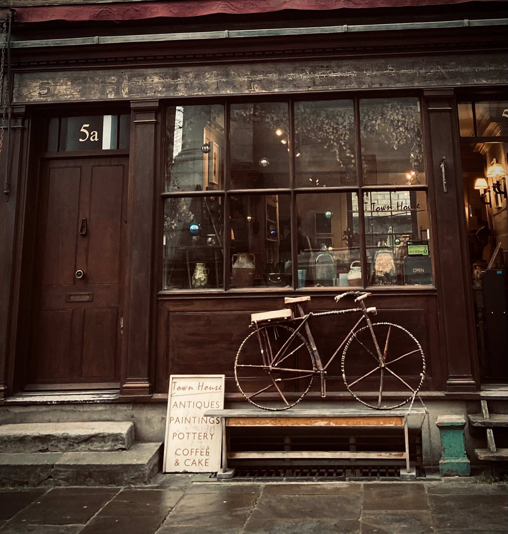 Antiques, Coffee, & a Bike (London, England) 2023