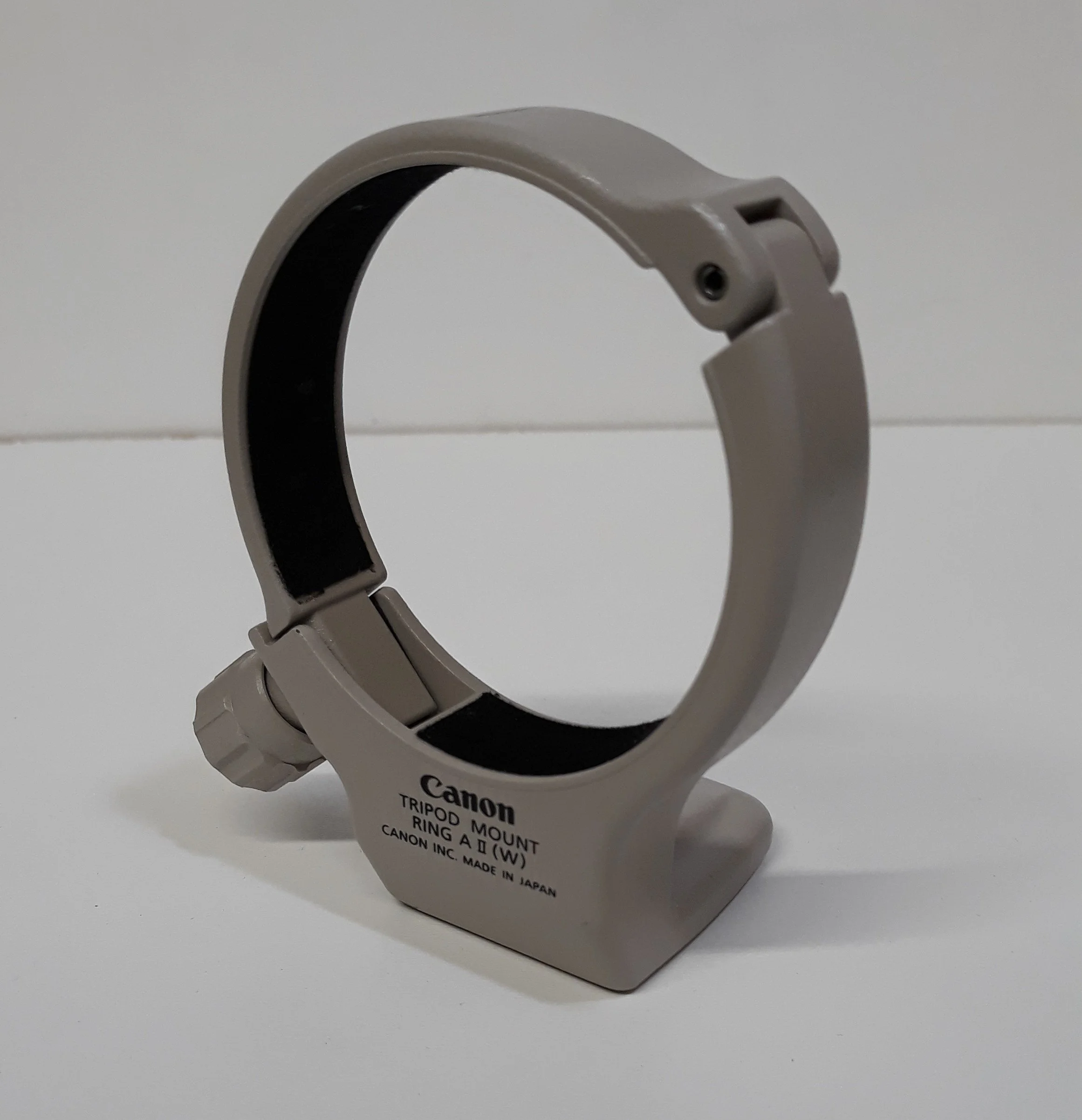 Canon EF 400mm L USM Lens Tripod Mount Ring