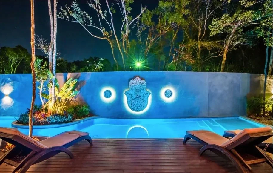 SWIMMING POOL 2 .jpg