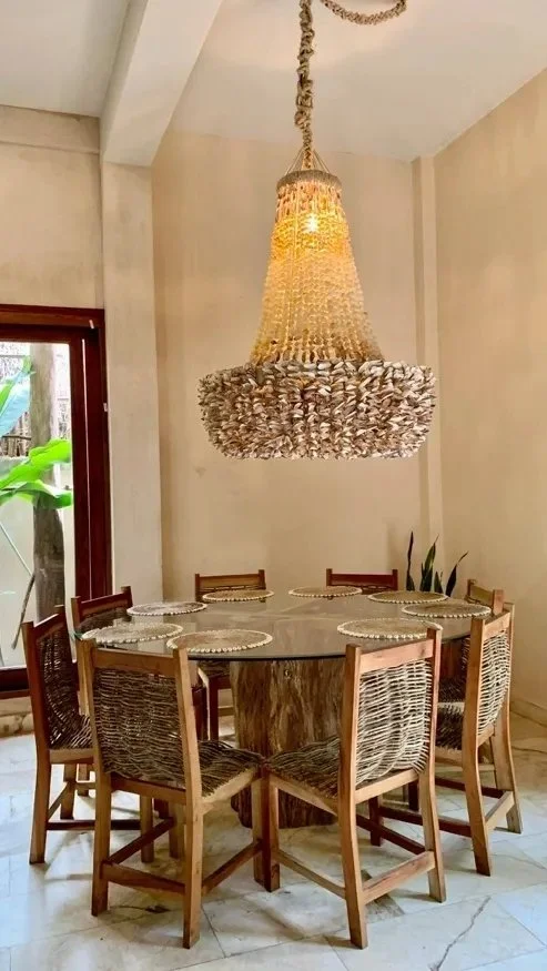 DINNING ROOM.jpg