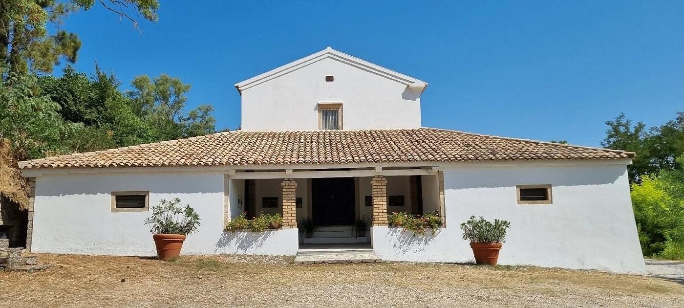 cellar  front wiew .jpeg