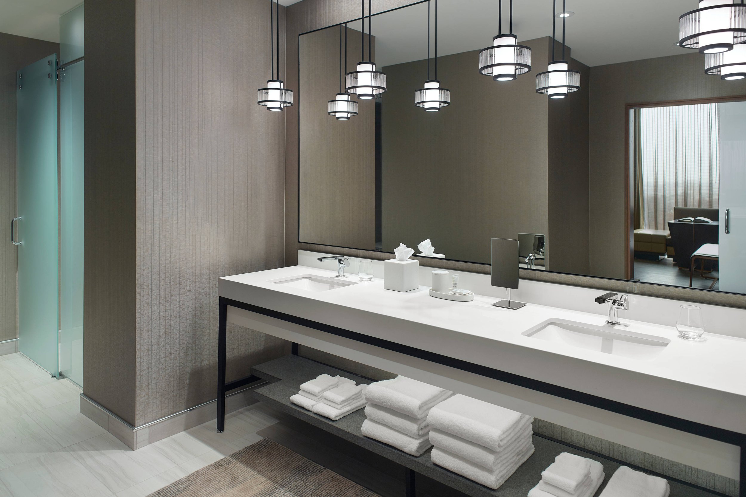 lexdt-bathroom-3259-hor-clsc.jpg