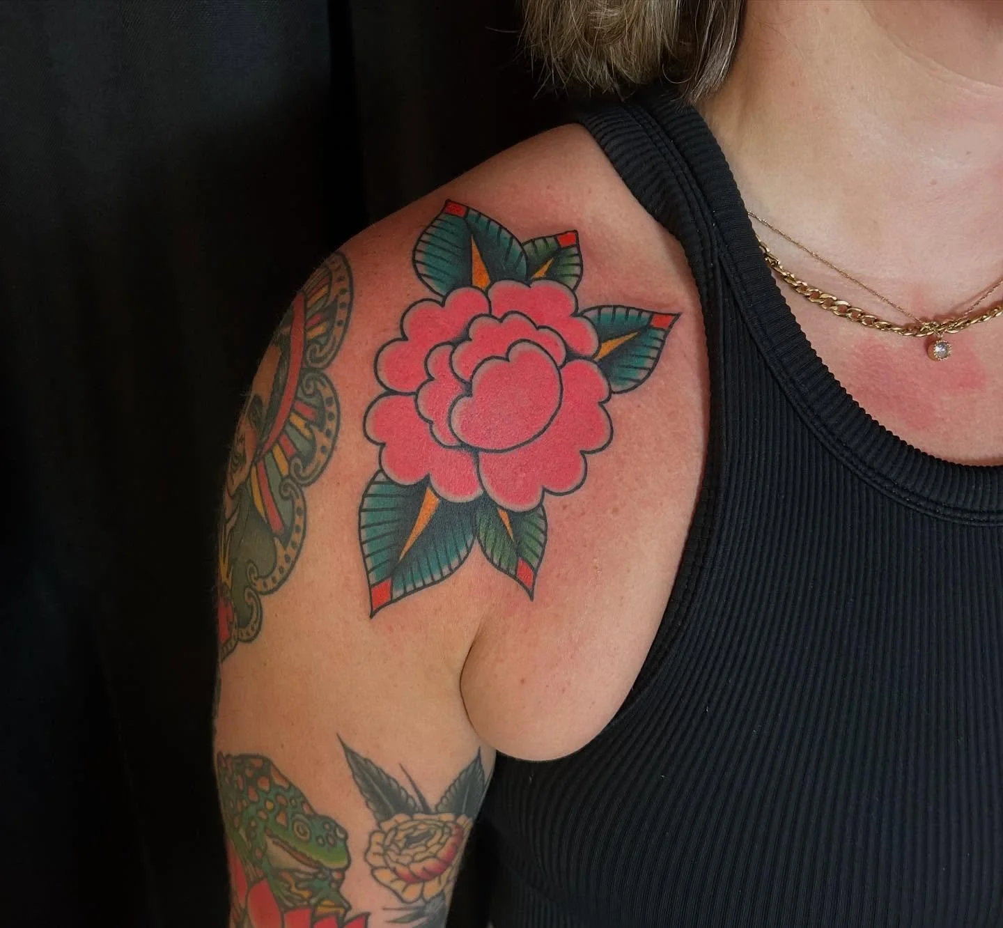 Peony by Sara 🌸
For appointments, email sarapurrtattoos@gmail.com or whitelotustatts@gmail.com

#seattletattoo #seattletattooshop #ladytattooer #traditionaltattoo #flowertattoo #peonytattoo #americantraditional