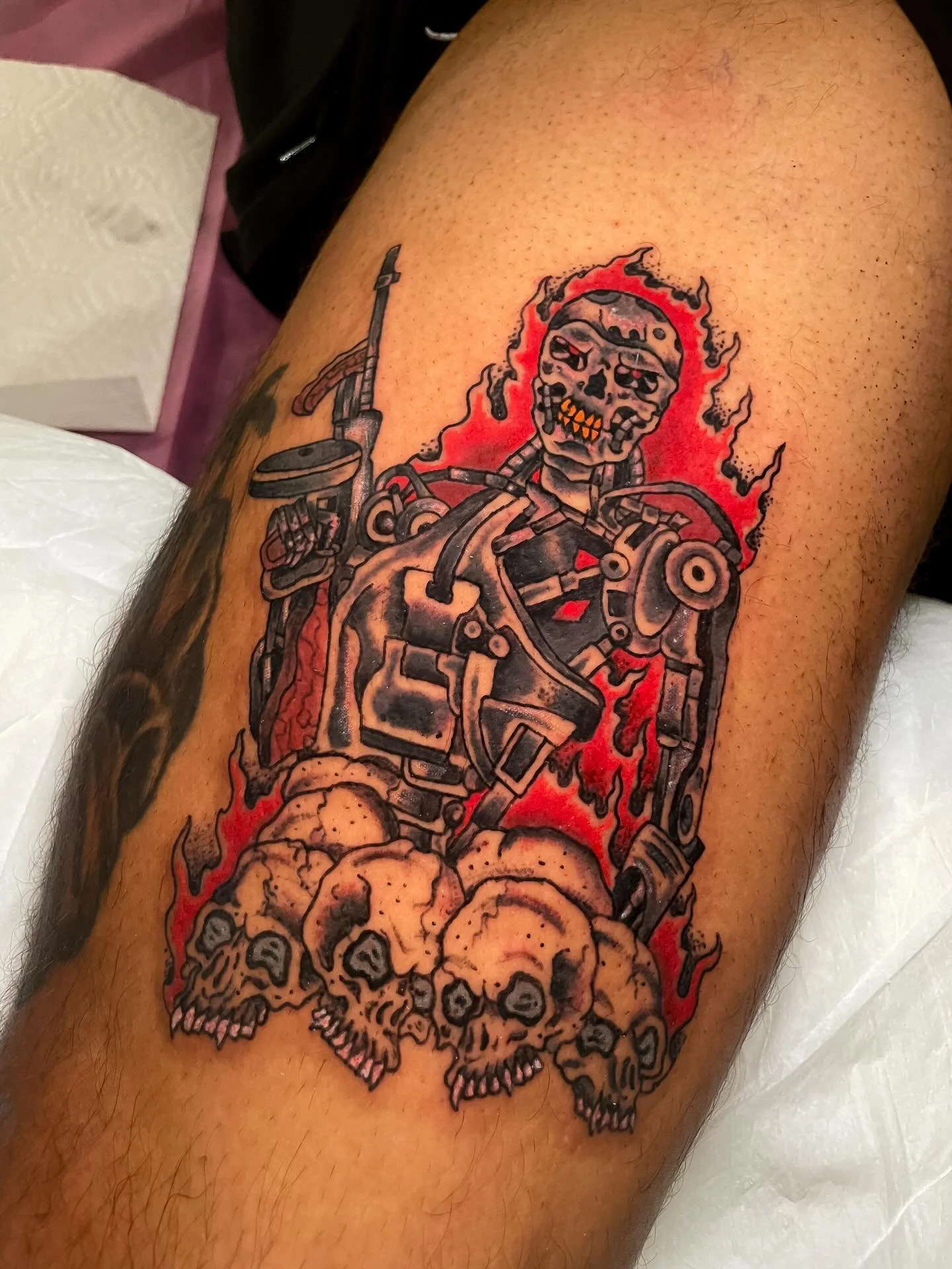 Terminator tattoo by @misaortego 🔫
For appointments, DM Misa or text 360-504-6873

#seattletattoo #seattletattooartist #terminator #terminatortattoo #skulltattoo #skynet