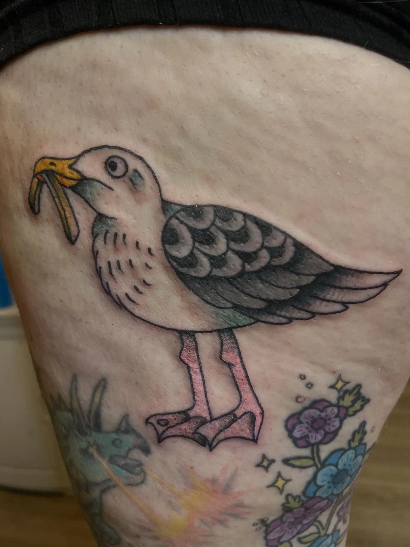 Seagull by @sclarktattoos 🌊
Available flash by @sclarktattoos ⚡️
For appointments, DM Sierra or email sclarktattoos@gmail.com

#seattletattoo #seattletattooartist #seagull #pnwtattoo #seagulltattoo #birdtattoo #traditionaltattoo