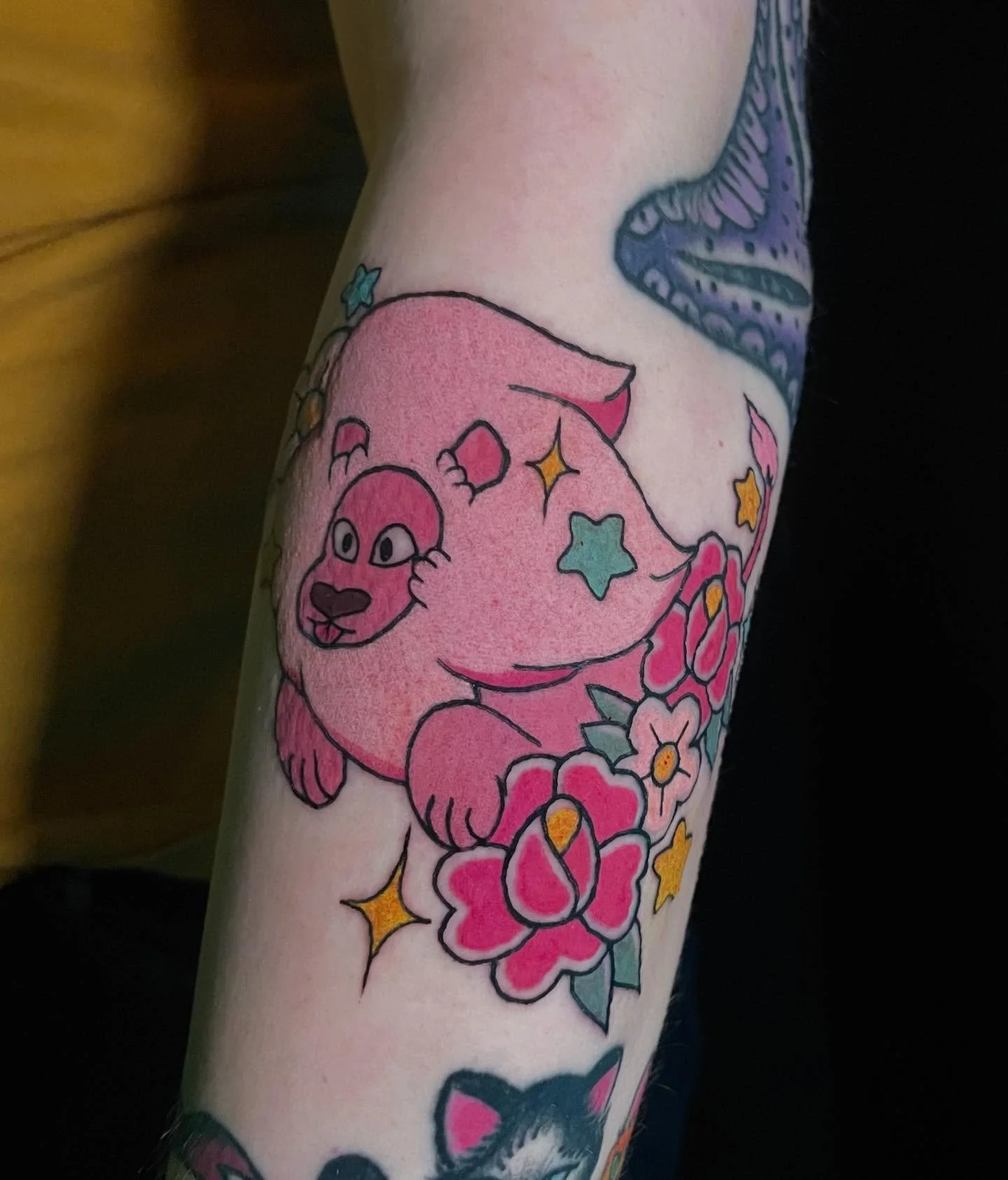 Lion from Steven Universe by @sclarktattoos 🌸
For appointments, DM Sierra or email sclarktattoos@gmail.com

#seattletattoo #seattletattooartist #stevenuniverse #cartoontattoo