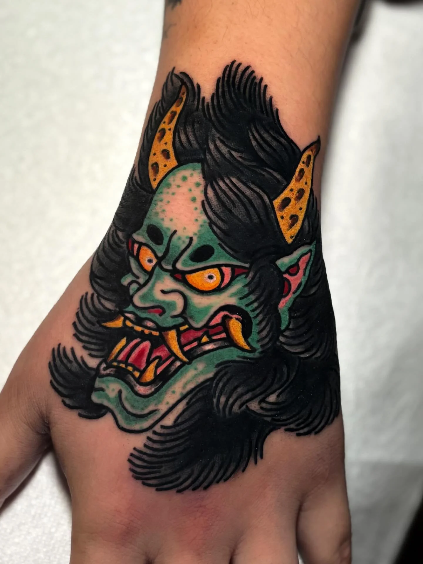 Hannya by @misaortego 👹
For appointments, DM Misa or text 360-504-6873

#seattletattoo #seattletattooartist #handtattoo #hannya