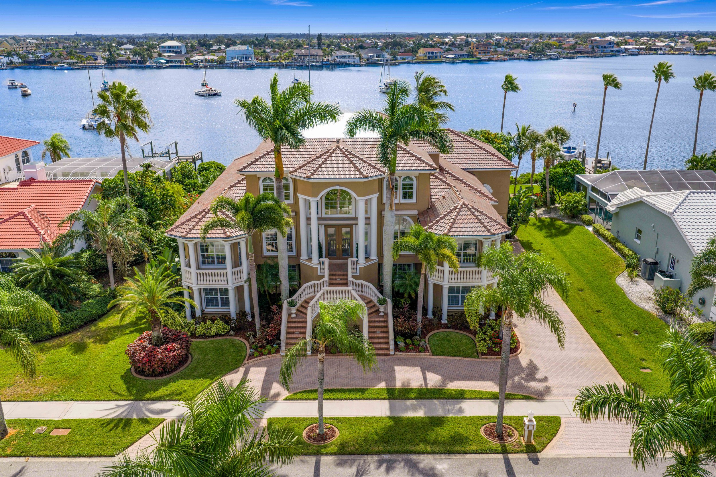 Birds eye view of front of house.jpg
