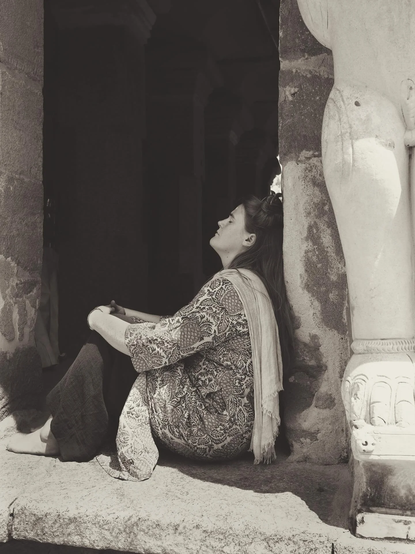 Love that flows with radiance from the heart will know its own depth. In every breath, the world quietly awakens. 

A quiet few words about a quiet moment captured on 📷  while on pilgrimage in South India