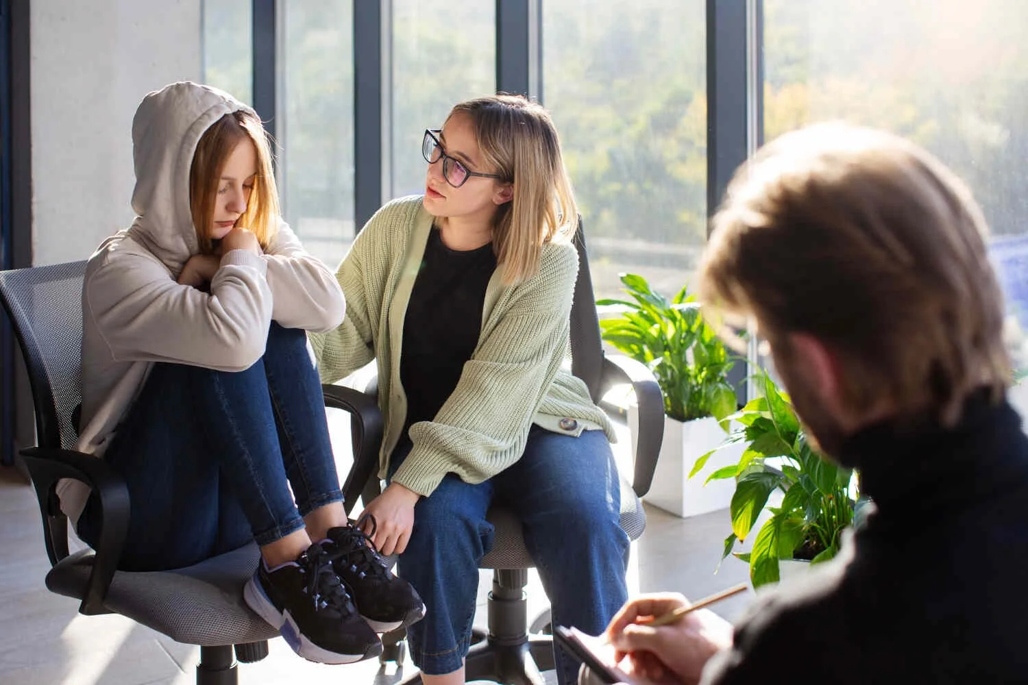 Teen Therapy in Sarnia: Support for Youth Mental Health and Emotional Wellness