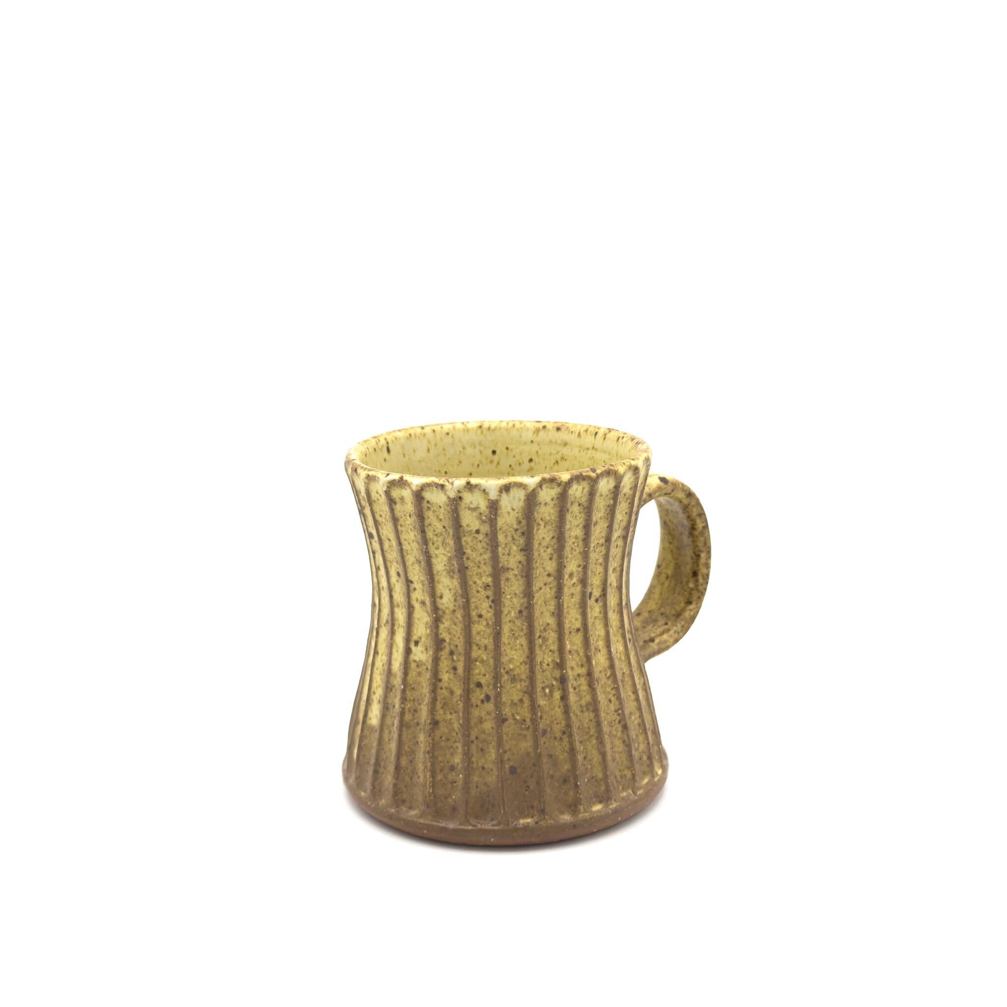 https://i.etsystatic.com/24210360/r/il/d0d659/6558051375/il_fullxfull.6558051375_9lya.jpg