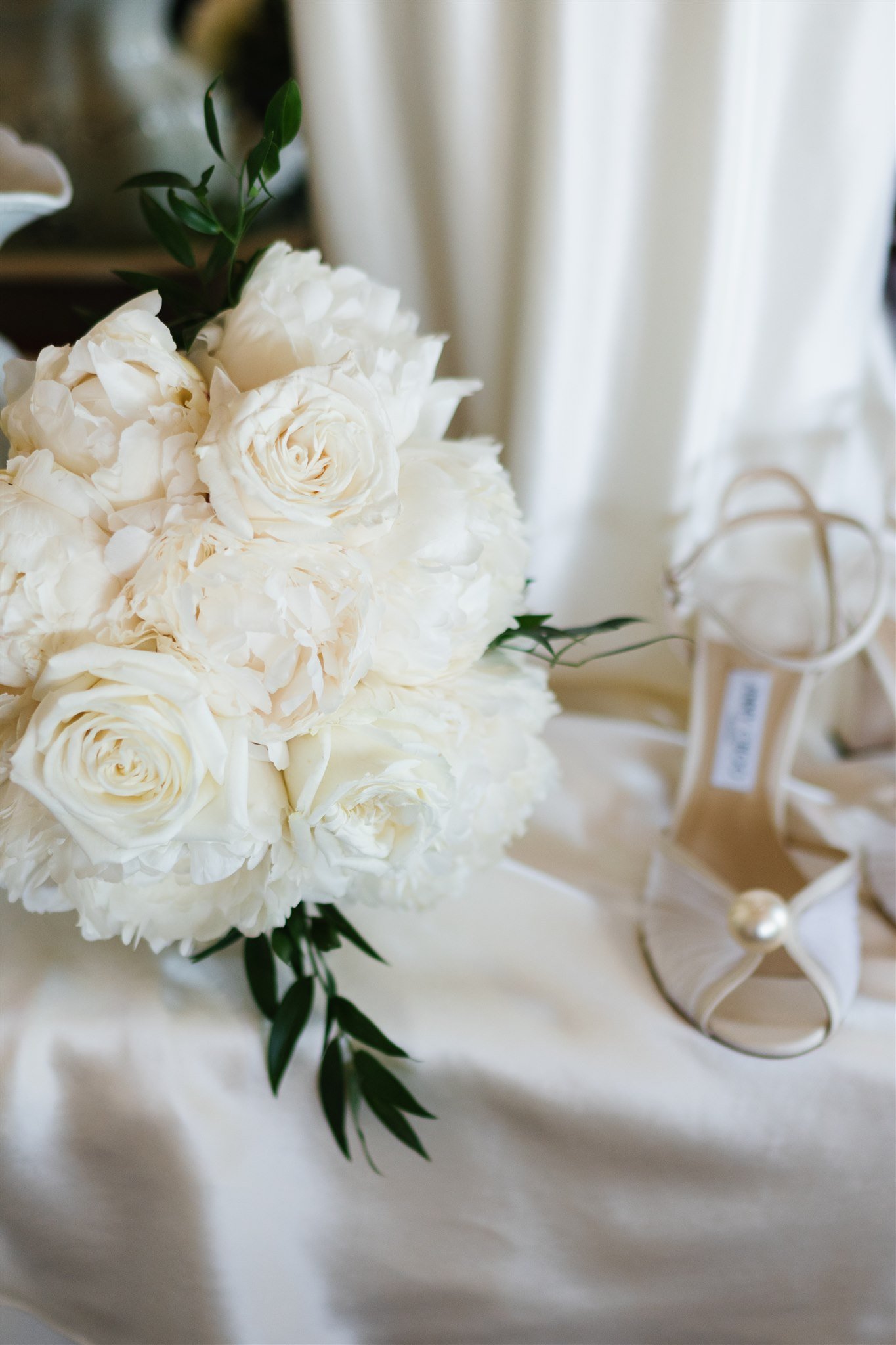 Classic White Bouquet for the Fall
