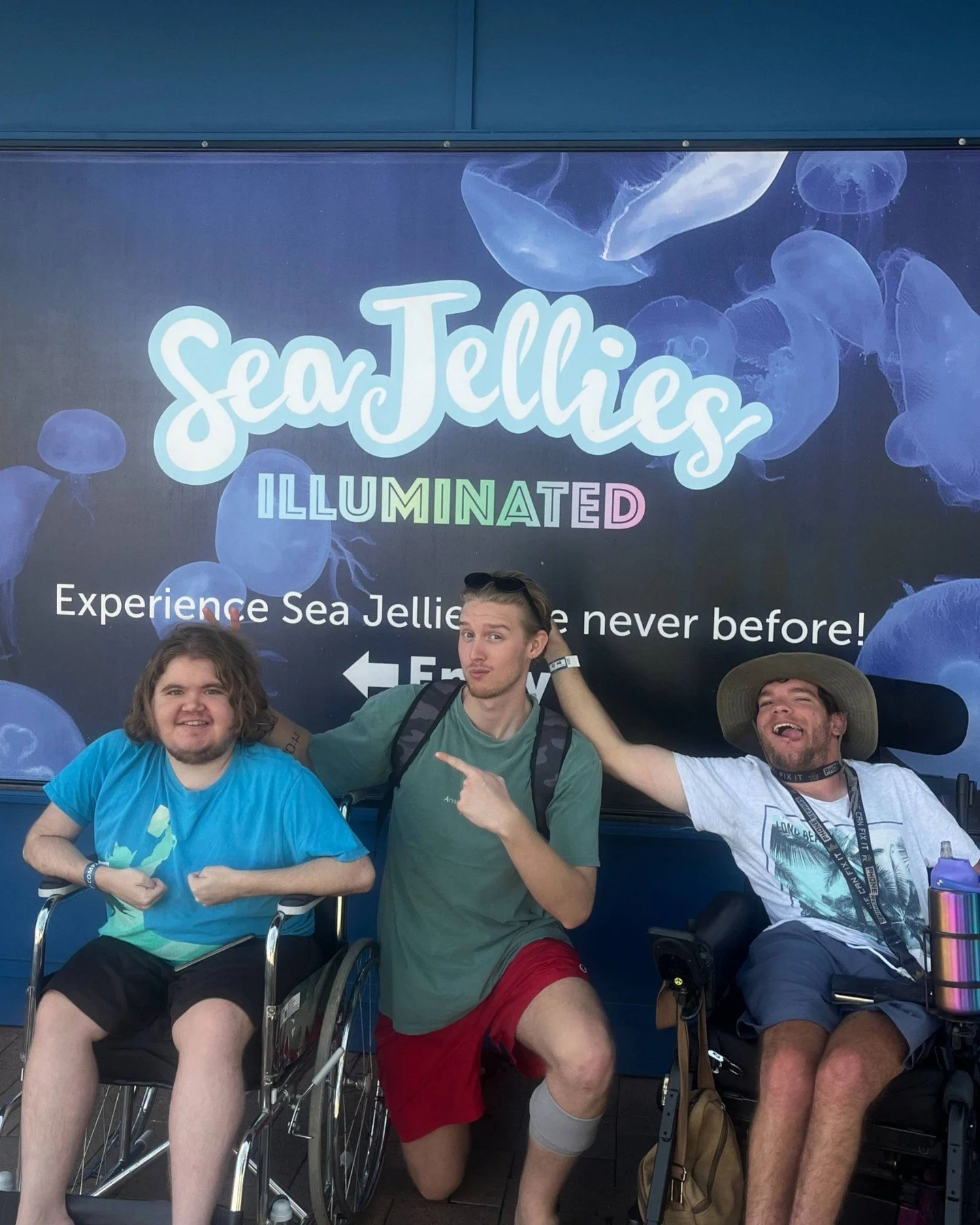 🌊🐬 What an awesome day out with the crew! We kicked things off under the sun, catching the dolphins put on an incredible show that had everyone smiling from ear to ear. From there it was all about exploring, laughs, and soaking in those summer vibe