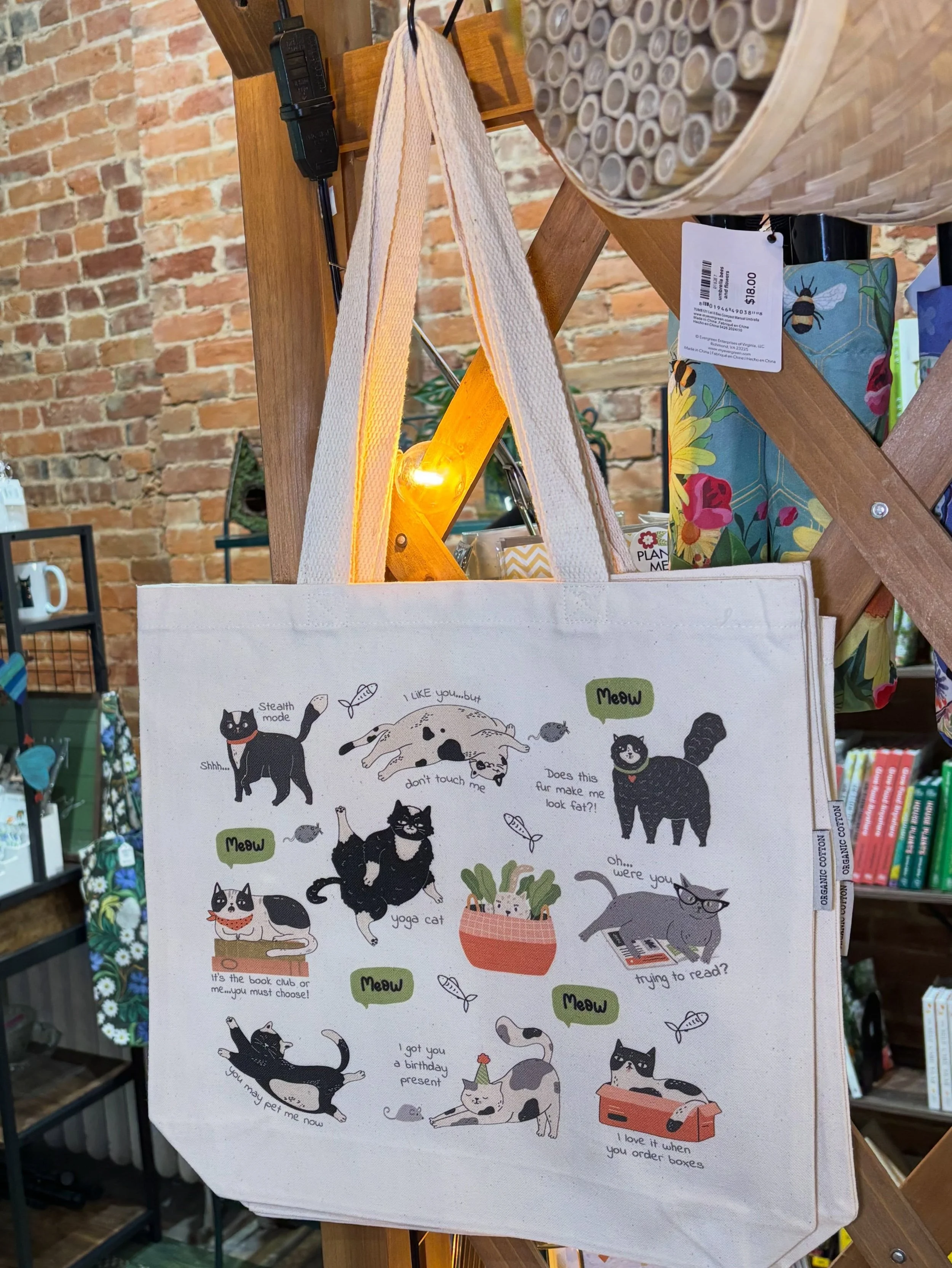 Looking for a gift for the cat lover? We have a lot of options! You can find those sweet kitties in the @thatgardenplace space inside Belle Mercantile!