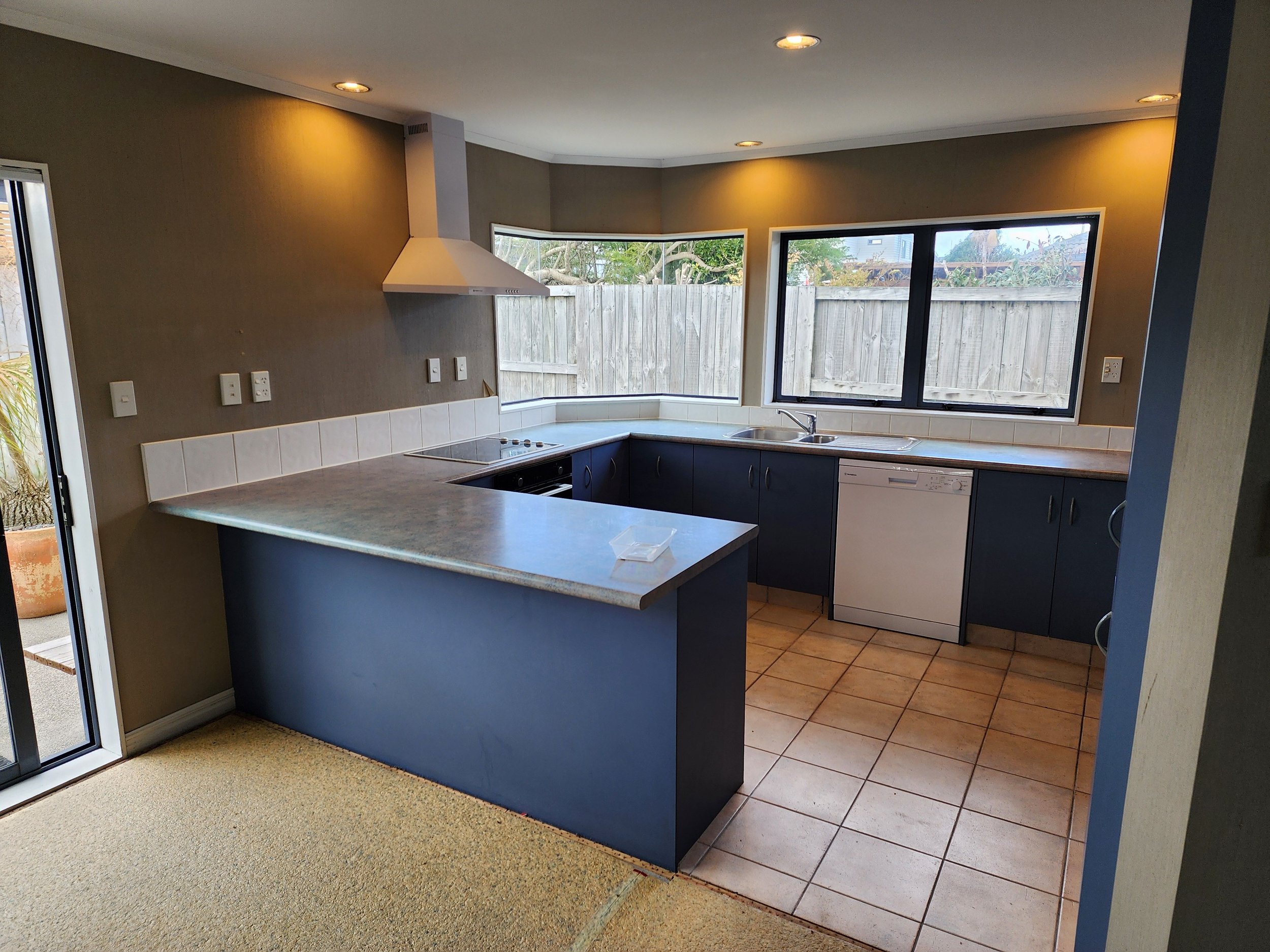 Kitchen Before 2.jpg
