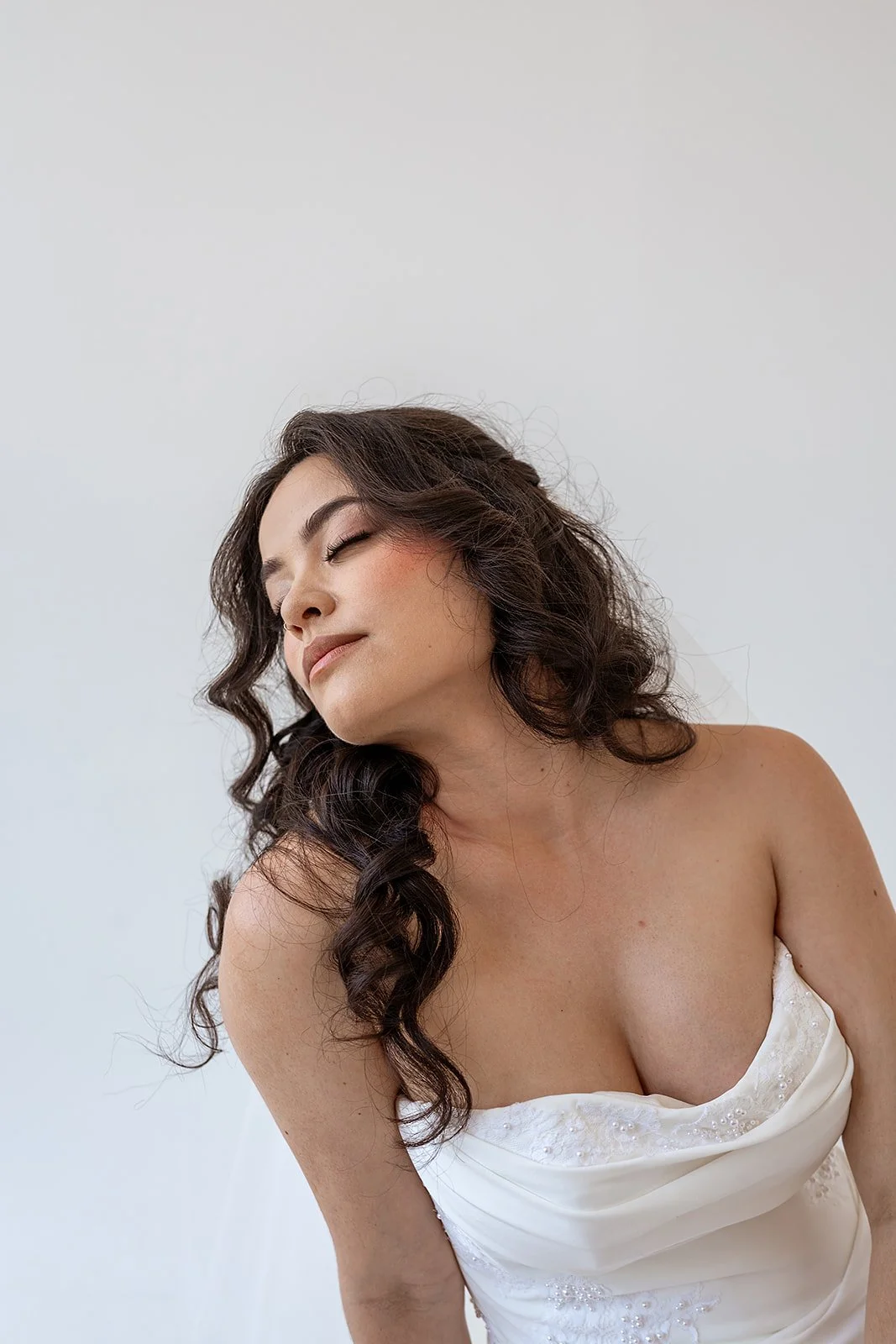 Through the Photographer's Lens: What Great Glam Actually Does for Your Gallery