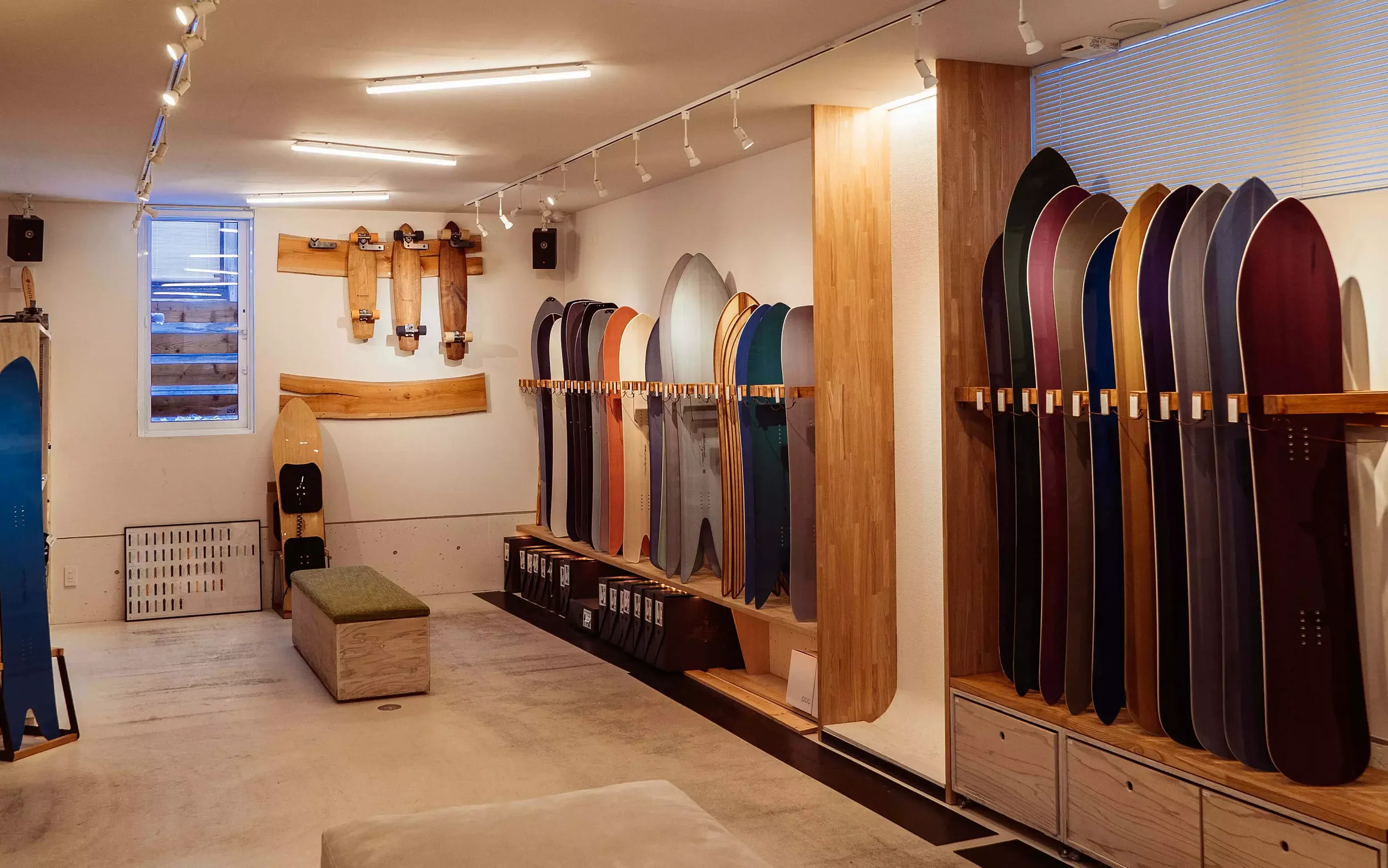 Gentemstick - Snow Gear Rental Shop - Niseko