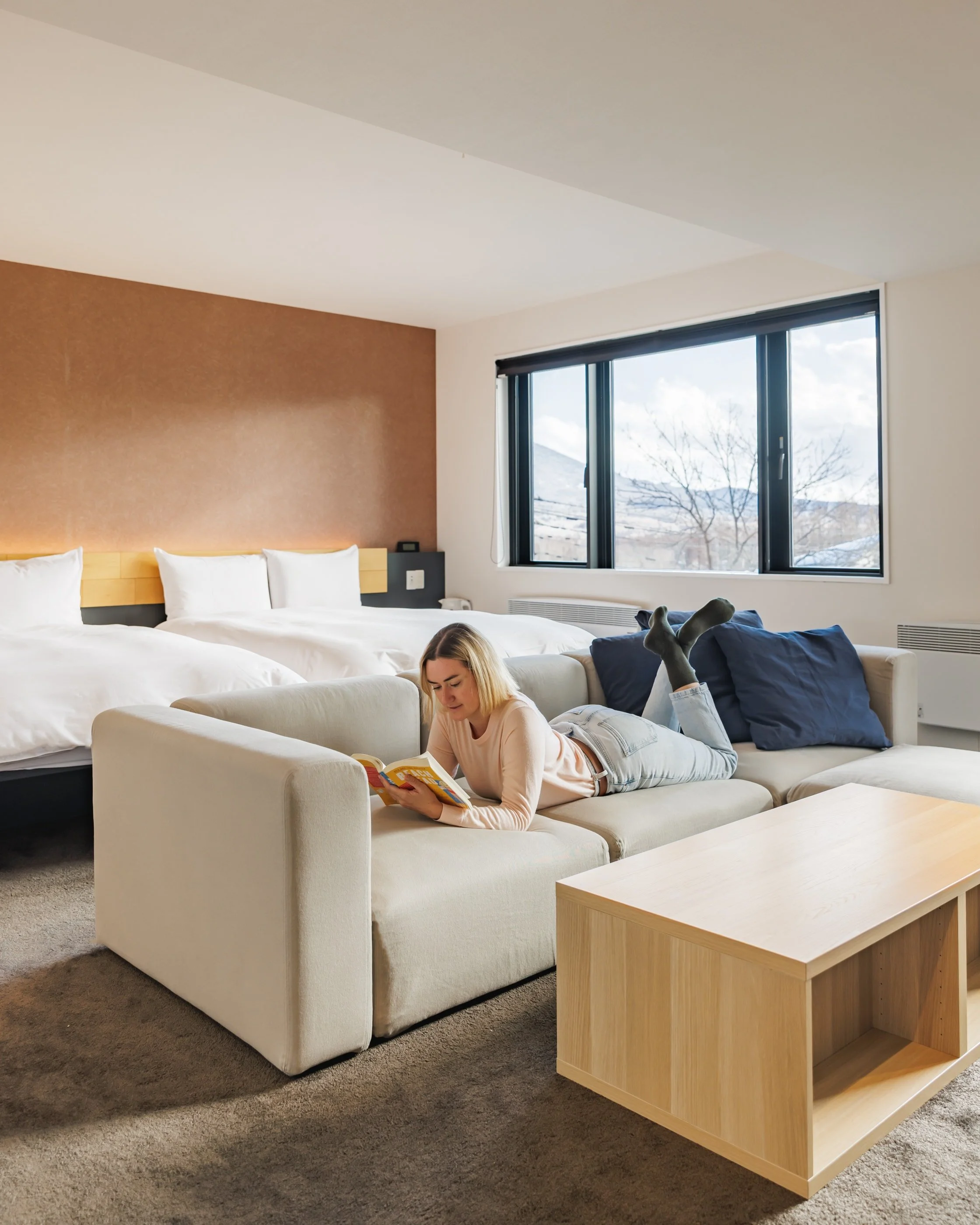 Woman in Yotei Suite - Always Niseko Hotel - Niseko Hokkaido