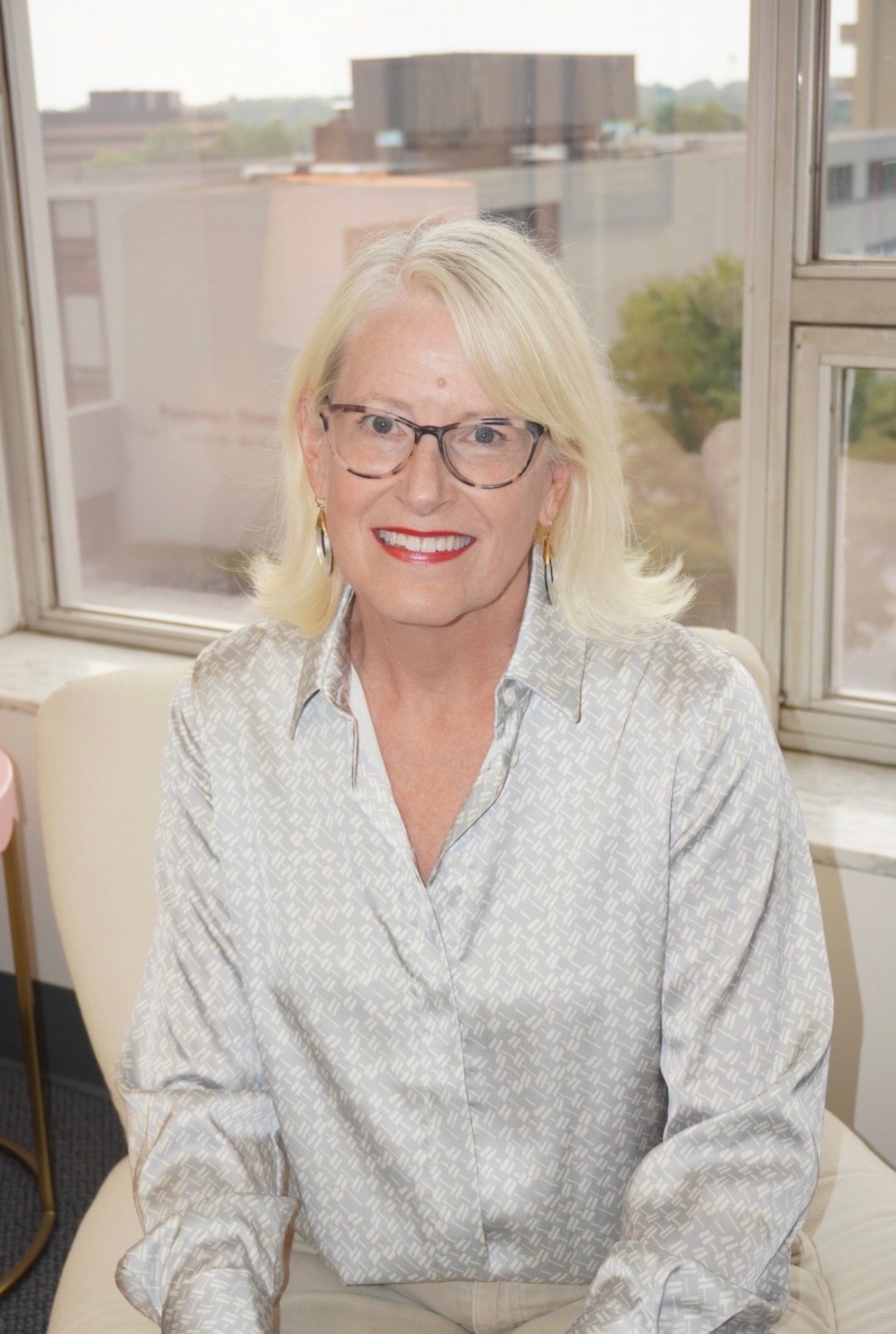 Lorna, therapist in Missouri smiling
