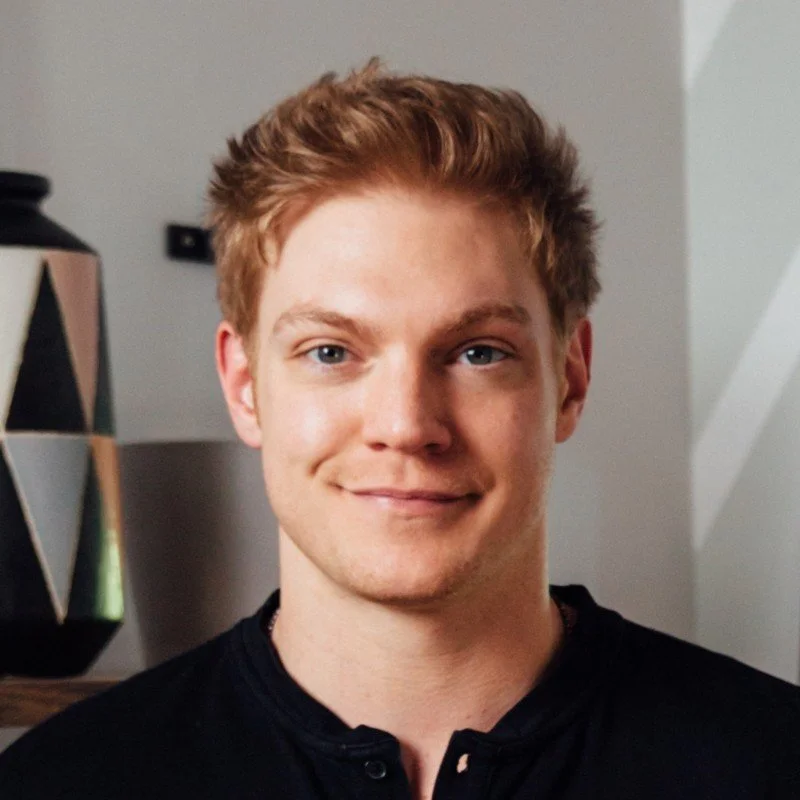 headshot 2 dylan benyon.jpeg