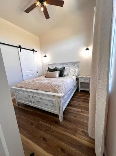 pali-posh-cottage-bedroom.jpg